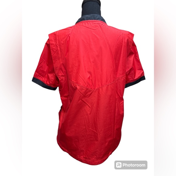 Nike Women’s Short Sleeve Softball WindShirt Scarlett Red - Picture 2 of 7